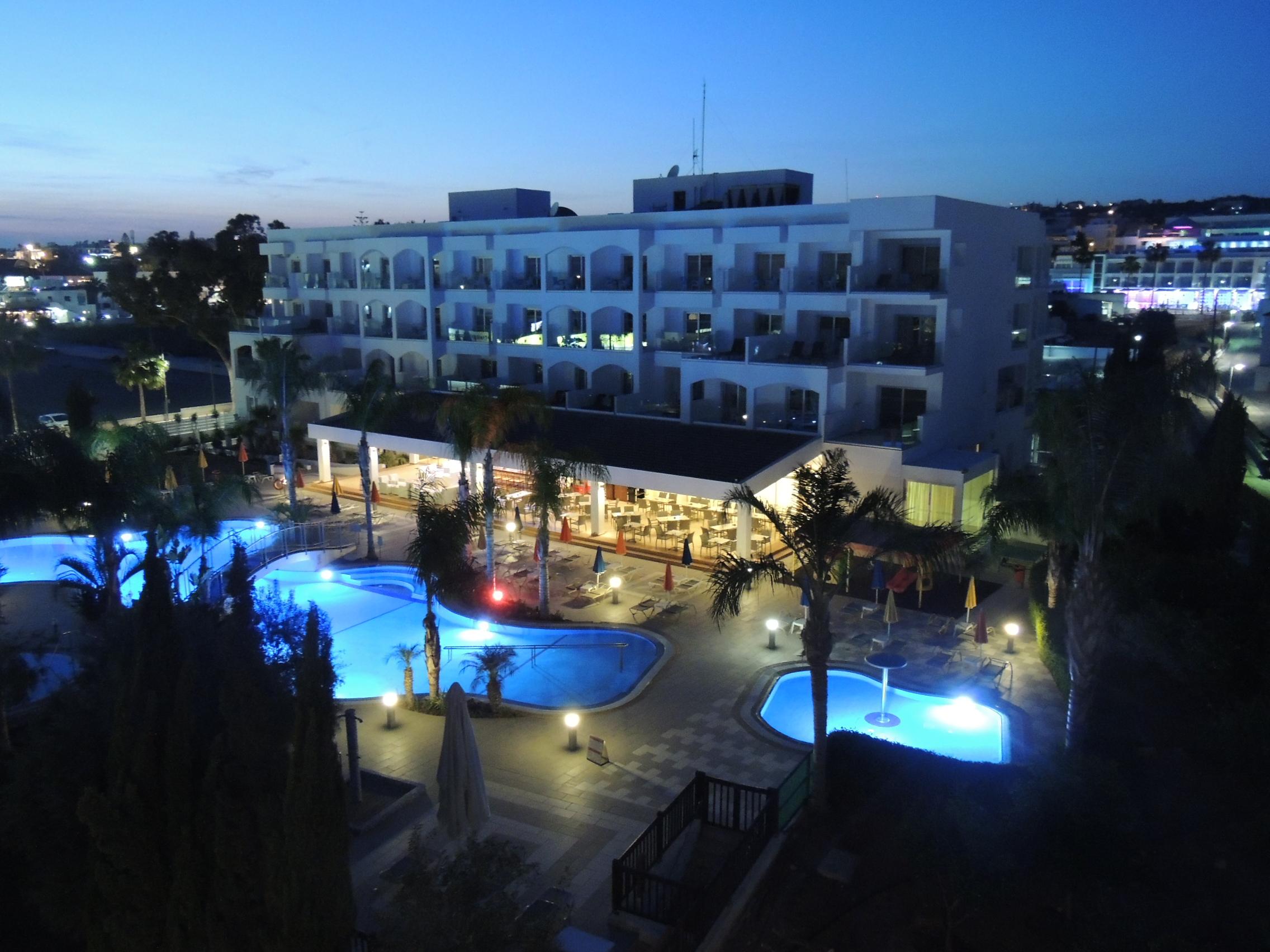 Anesis Hotel Agia Napa Exterior foto